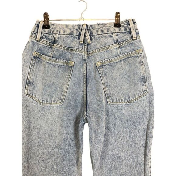 Good American Good Ease Relaxed Fit Jeans Stonewash Size 2 / 26 - Picture 4 of 11